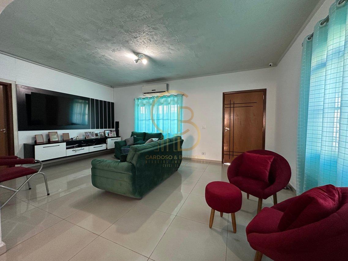 CASA COM PISCINA NA VILA JUSSARA– CONFORTO, SEGURANÇA E PRATICIDADE EM UM SÓ LUGAR!  Campo Grande - 