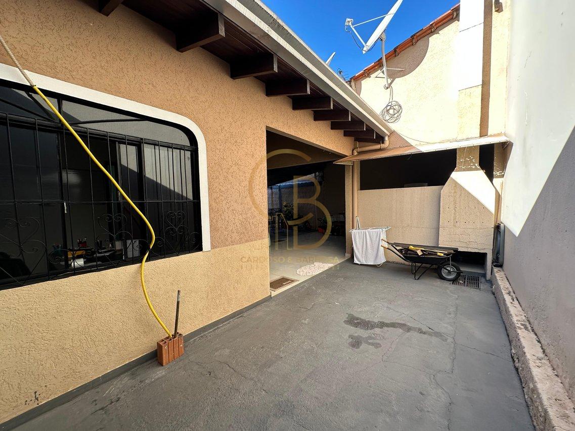 CASA COM PISCINA NA VILA JUSSARA– CONFORTO, SEGURANÇA E PRATICIDADE EM UM SÓ LUGAR!  Campo Grande - 