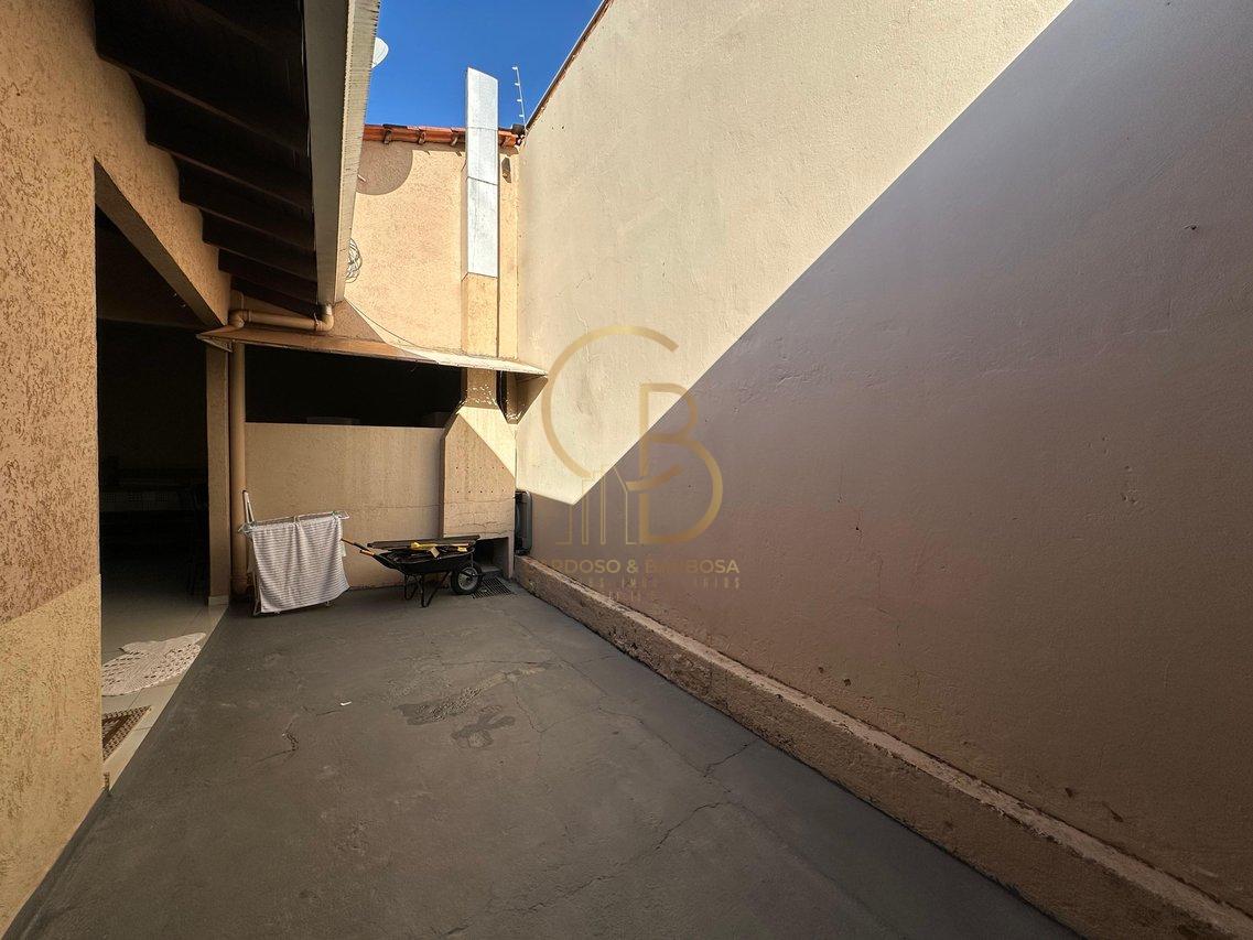 CASA COM PISCINA NA VILA JUSSARA– CONFORTO, SEGURANÇA E PRATICIDADE EM UM SÓ LUGAR!  Campo Grande - 