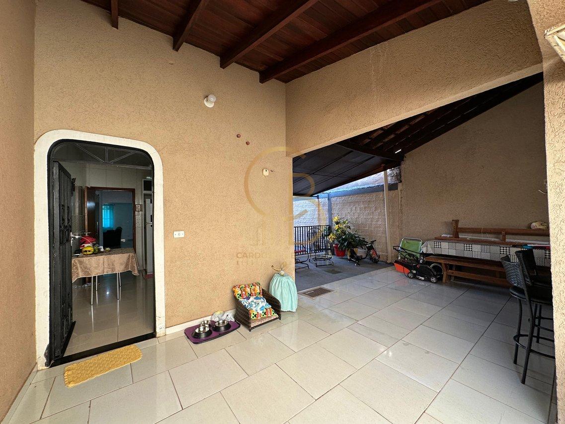 CASA COM PISCINA NA VILA JUSSARA– CONFORTO, SEGURANÇA E PRATICIDADE EM UM SÓ LUGAR!  Campo Grande - 