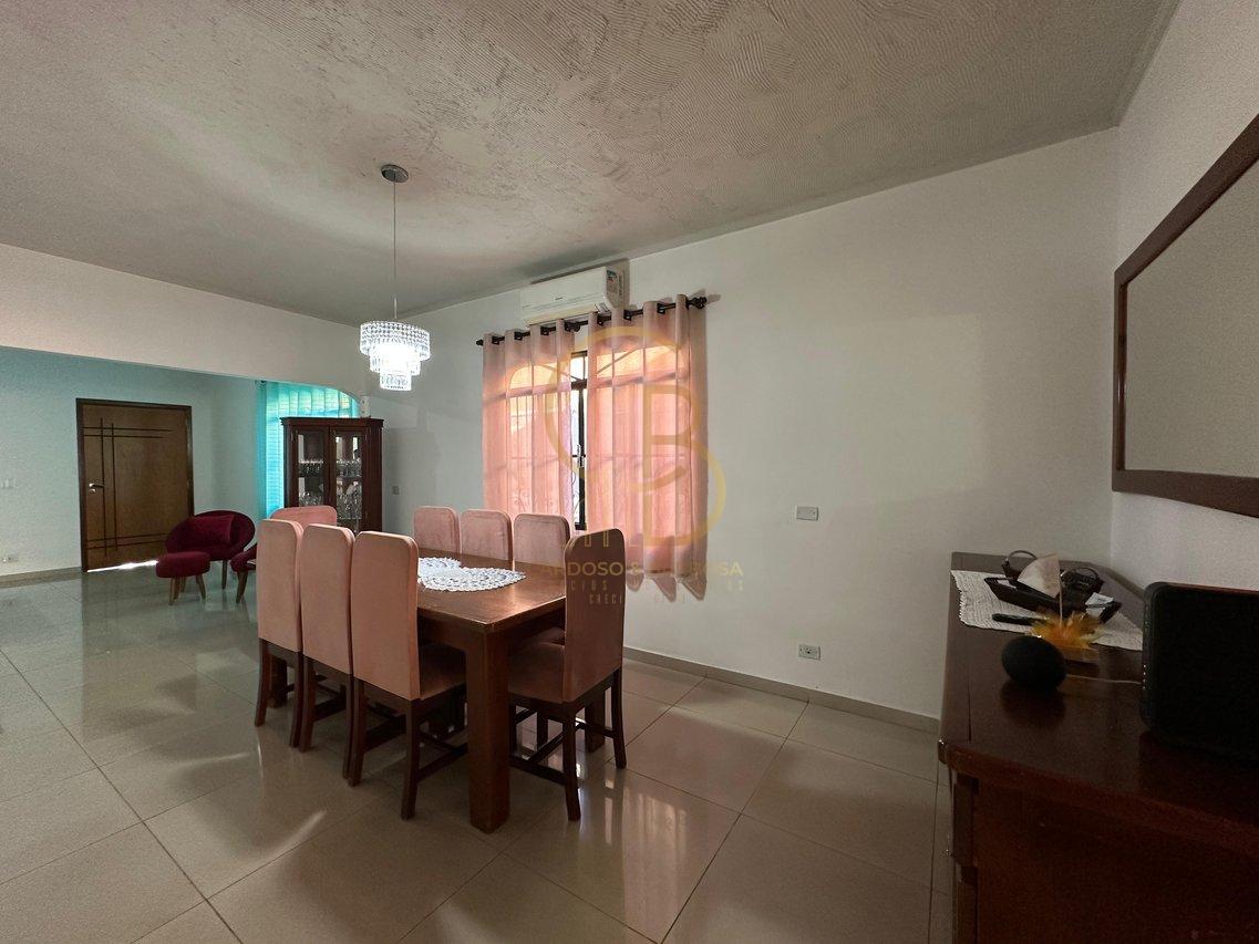 CASA COM PISCINA NA VILA JUSSARA– CONFORTO, SEGURANÇA E PRATICIDADE EM UM SÓ LUGAR!  Campo Grande - 