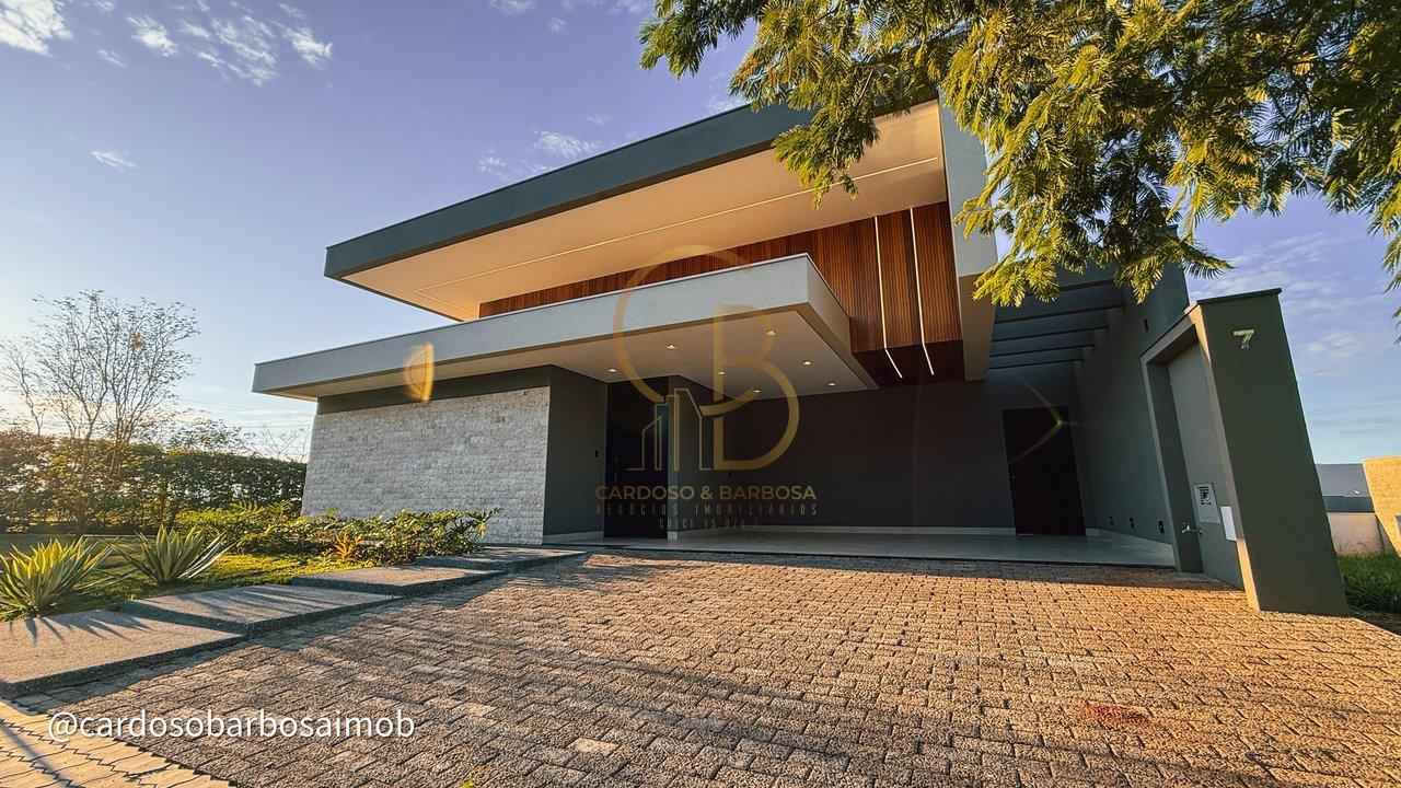 Residência Única no Alphaville II – Esquina Privativa Frente à Natureza Rua Guaraiuva Campo Grande - 