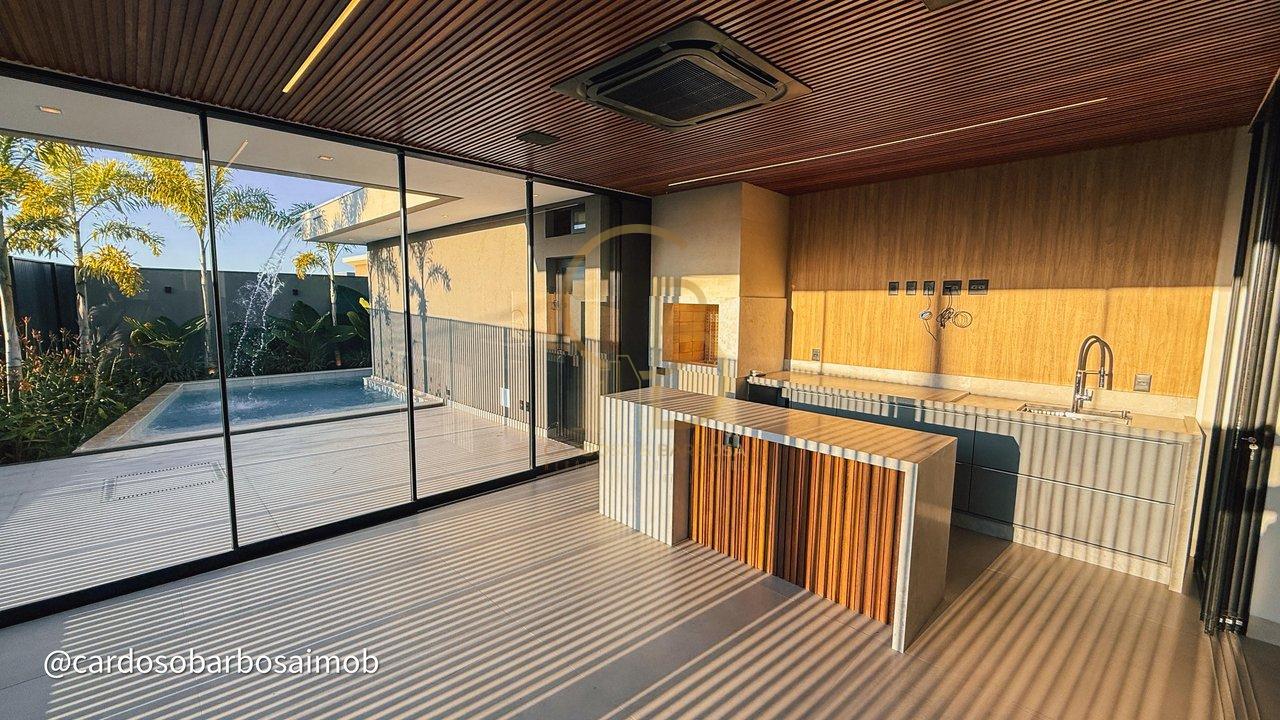 Residência Única no Alphaville II – Esquina Privativa Frente à Natureza Rua Guaraiuva Campo Grande - 