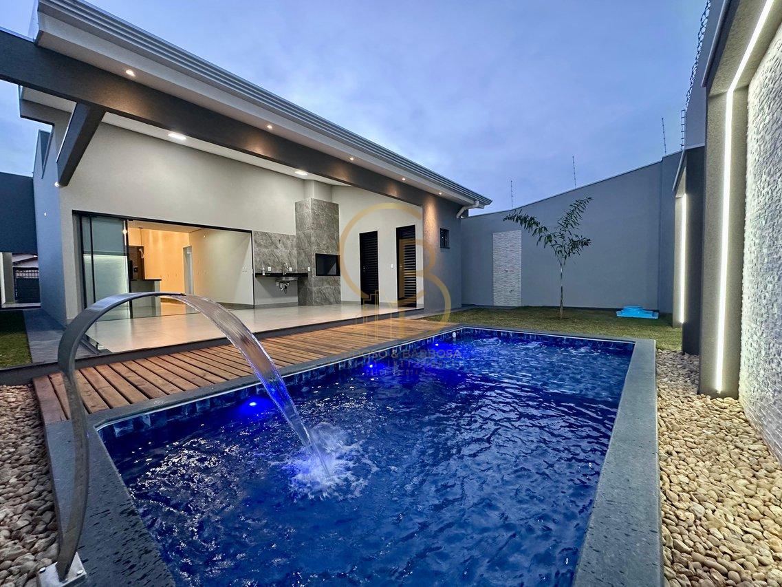 CASA MODERNA COM PISCINA E ACABAMENTO PREMIUM! Rua João Maiollino Campo Grande - 