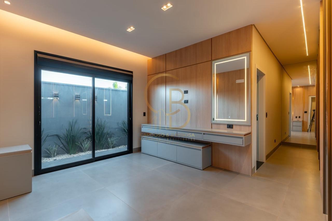 UMA CASA TÉRREA INCRÍVEL COM 4 SUÍTES!  Campo Grande - 