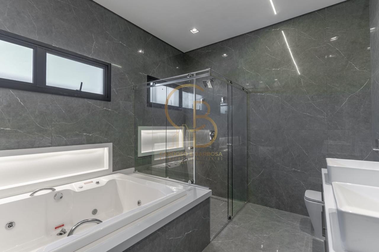 UMA CASA TÉRREA INCRÍVEL COM 4 SUÍTES!  Campo Grande - 