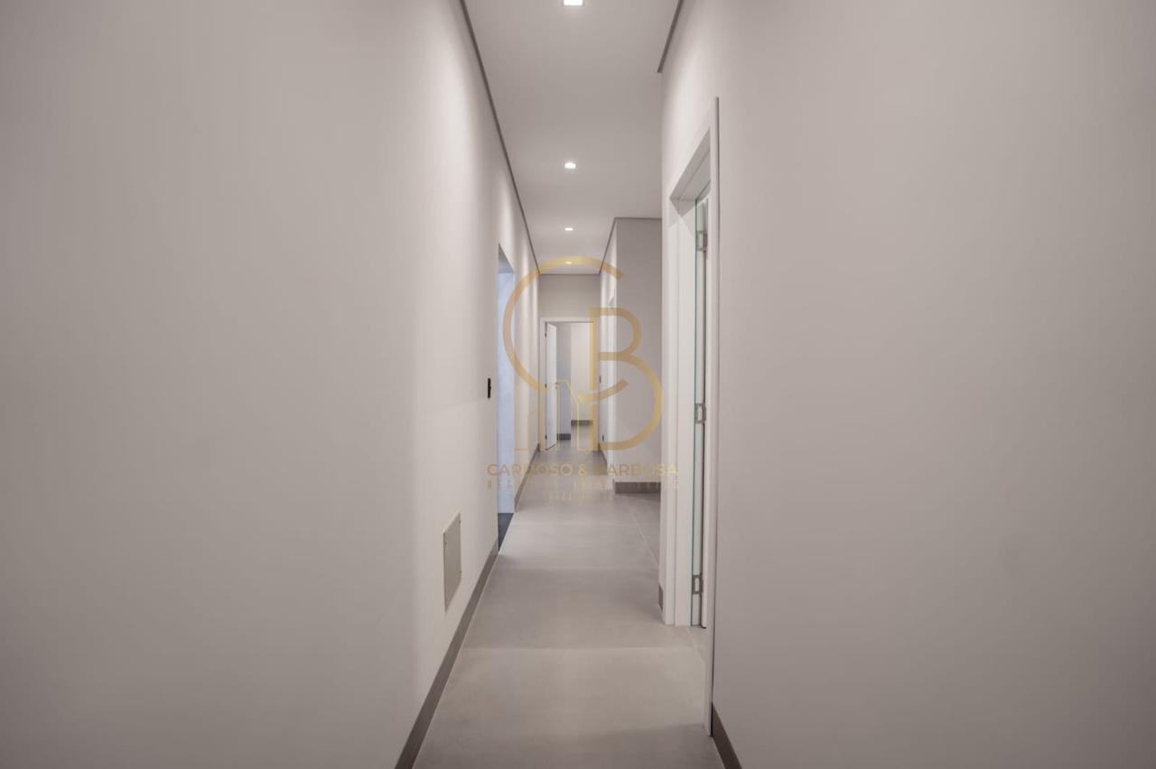 UMA CASA TÉRREA INCRÍVEL COM 4 SUÍTES!  Campo Grande - 
