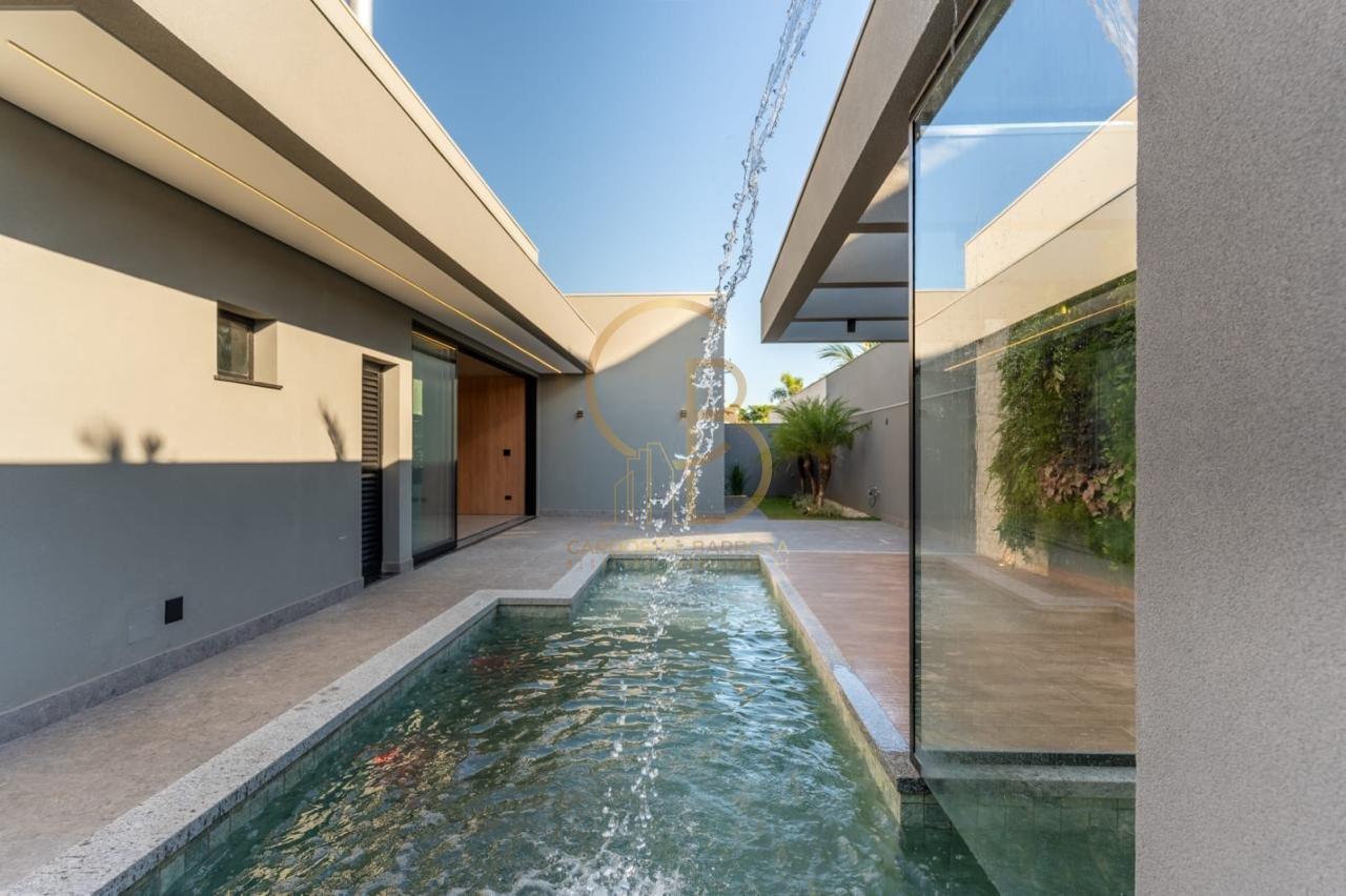 UMA CASA TÉRREA INCRÍVEL COM 4 SUÍTES!  Campo Grande - 