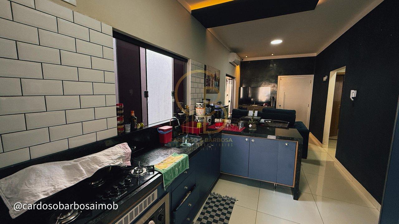 CASA À VENDA COM PARCELAS A ASSUMIR – JARDIM BOTÂNICO / PIONEIRO R. Durval Nantes Campo Grande - 
