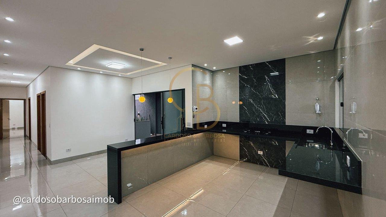 CASA TÉRREA À VENDA NO JARDIM TIJUCA - Campo Grande - 
