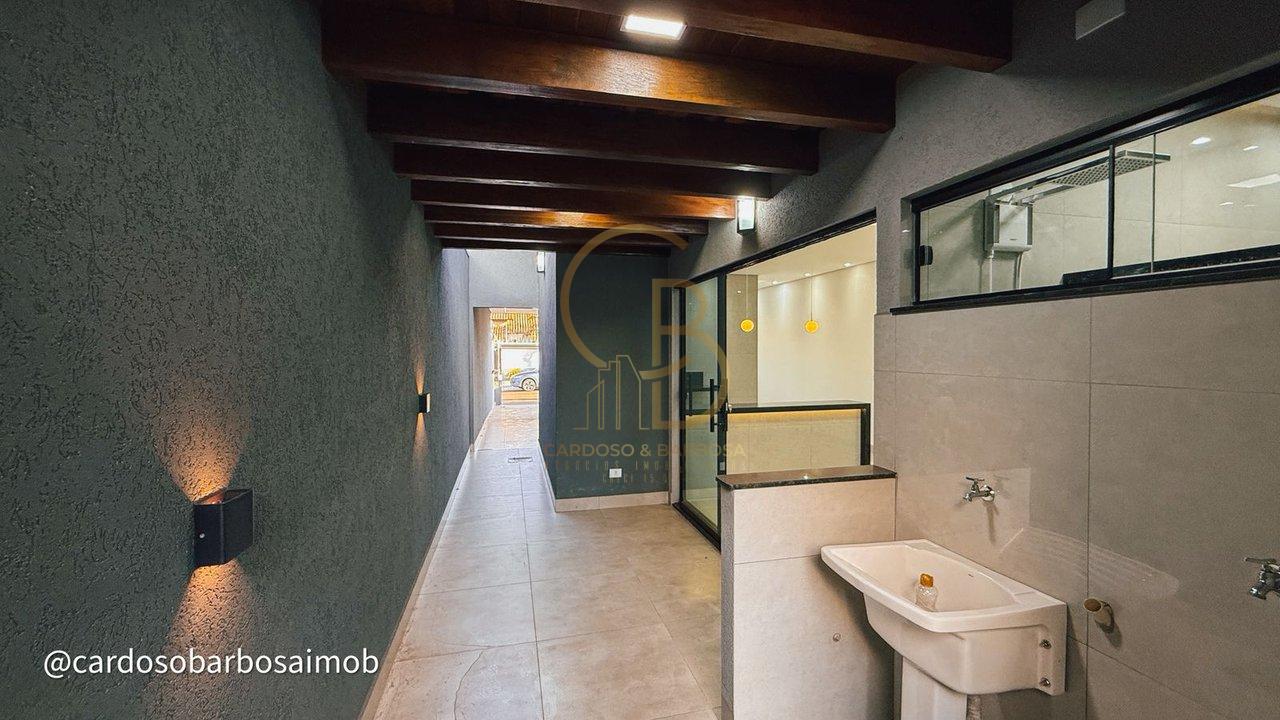 CASA TÉRREA À VENDA NO JARDIM TIJUCA - Campo Grande - 