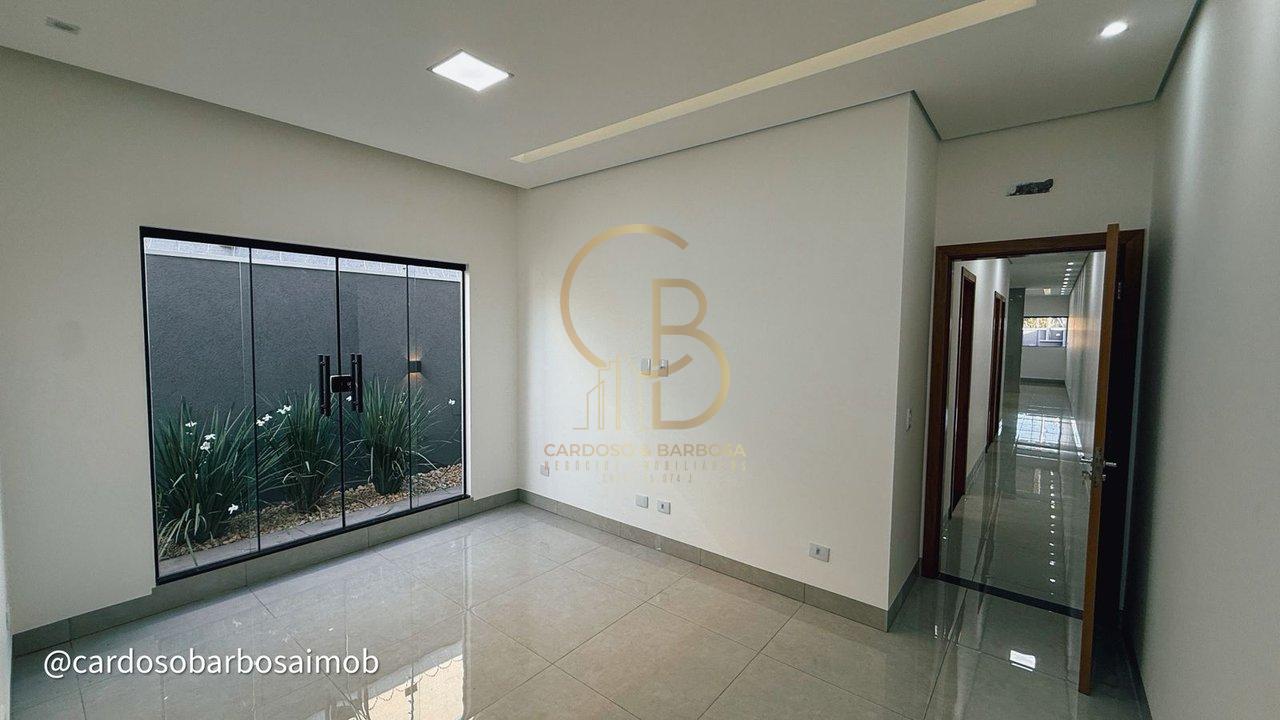 CASA TÉRREA À VENDA NO JARDIM TIJUCA - Campo Grande - 