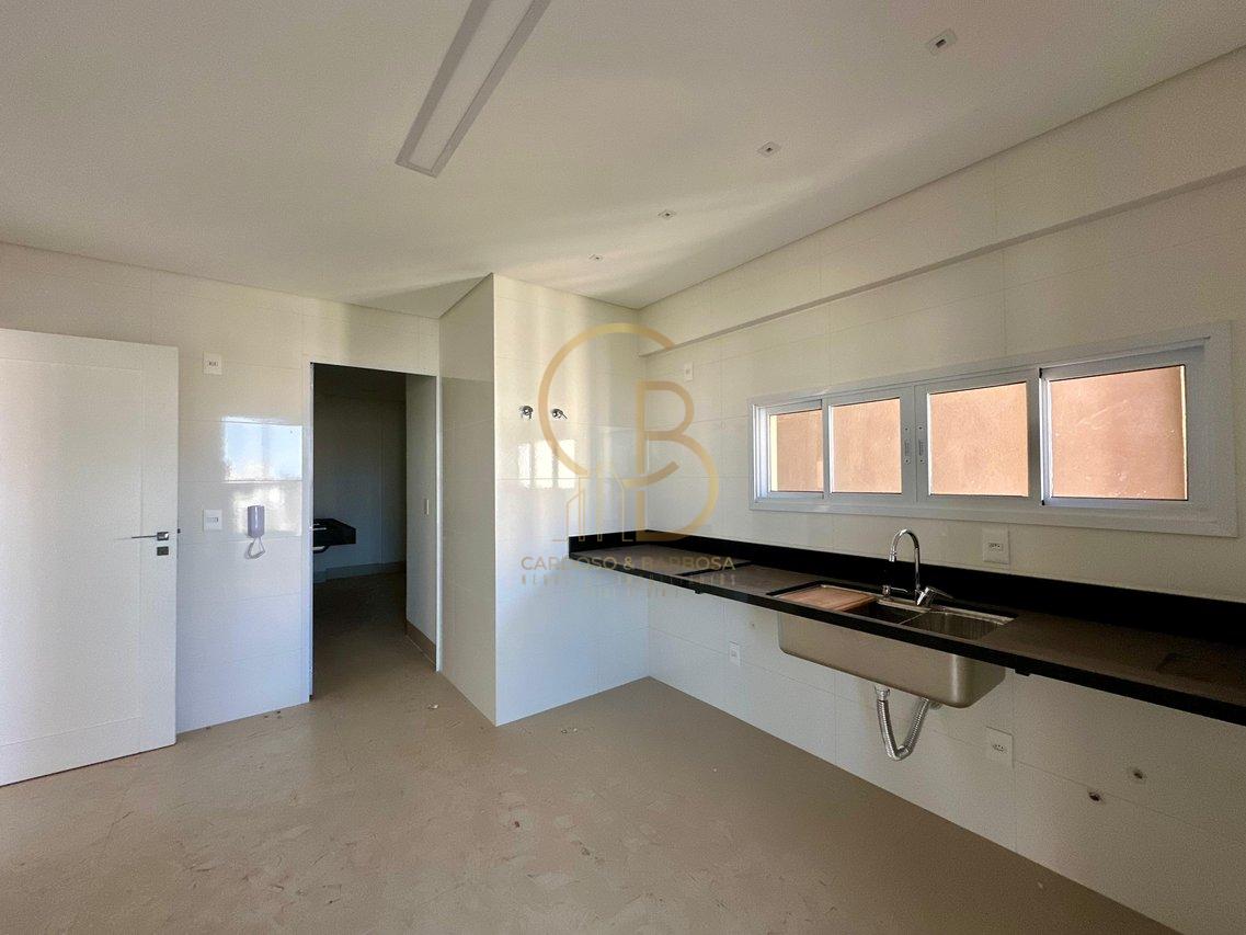 RESIDENCIAL DAVOS COM 3 SUÍTES E ANDAR ALTO - Campo Grande - 