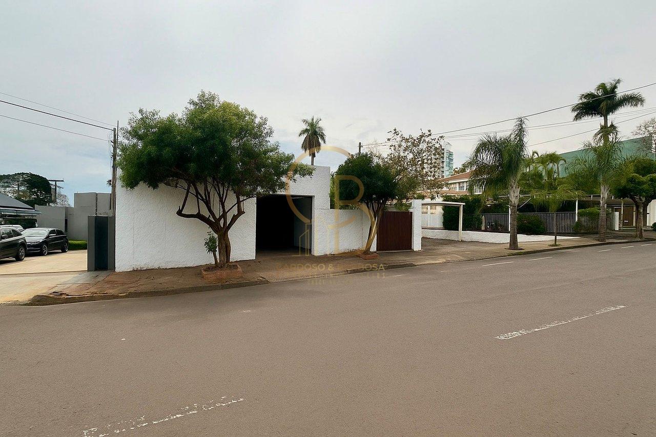 OPORTUNIDADE! TERRENO COM BENFEITORIAS EM LOCALIZAÇÃO ESTRATÉGICA!  Campo Grande - 