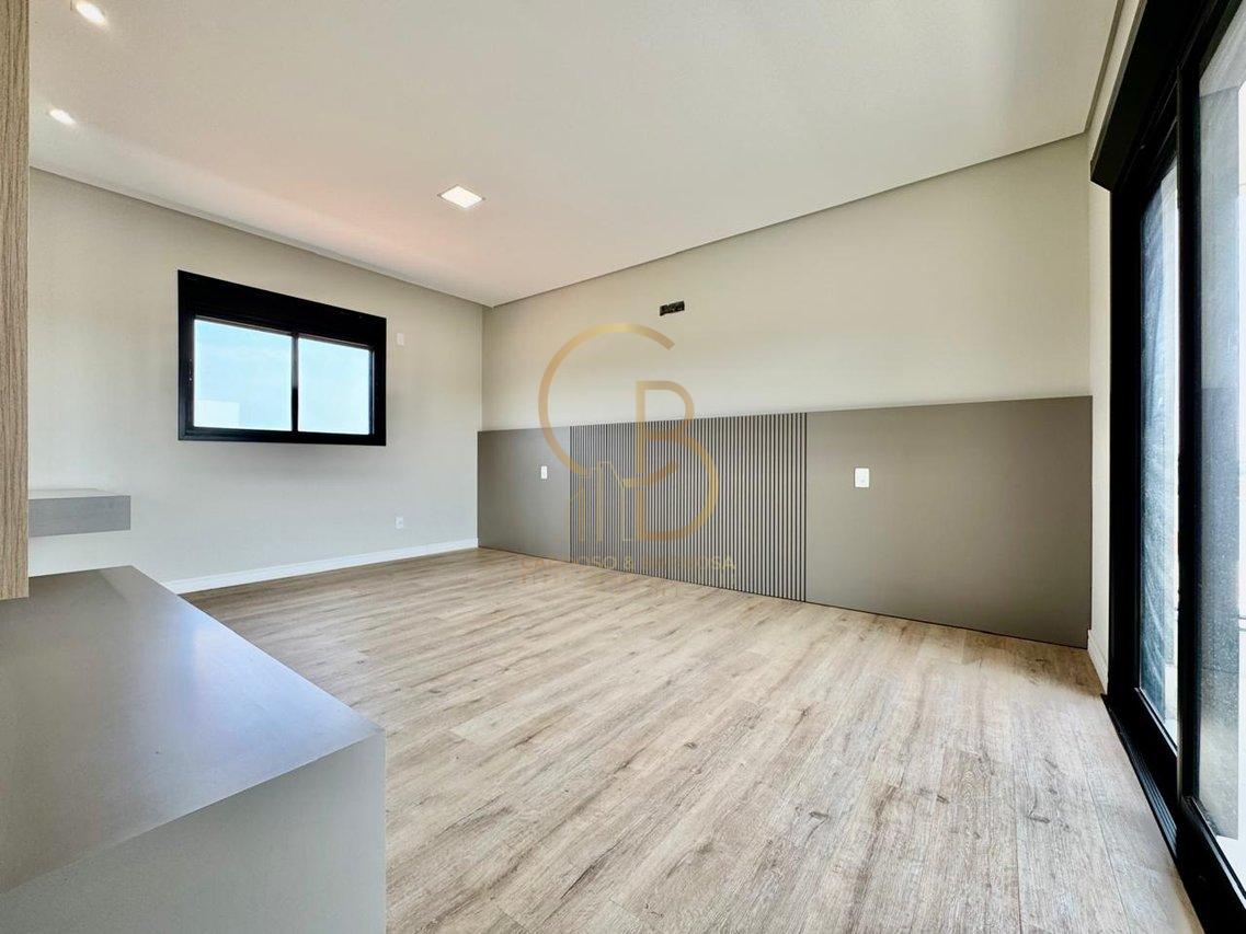 LUXUOSO SOBRADO COM 5 SUÍTES NO ALPHAVILLE 3 – COM MÓVEIS PLANEJADOS E ENERGIA SOLAR!  Campo Grande - 
