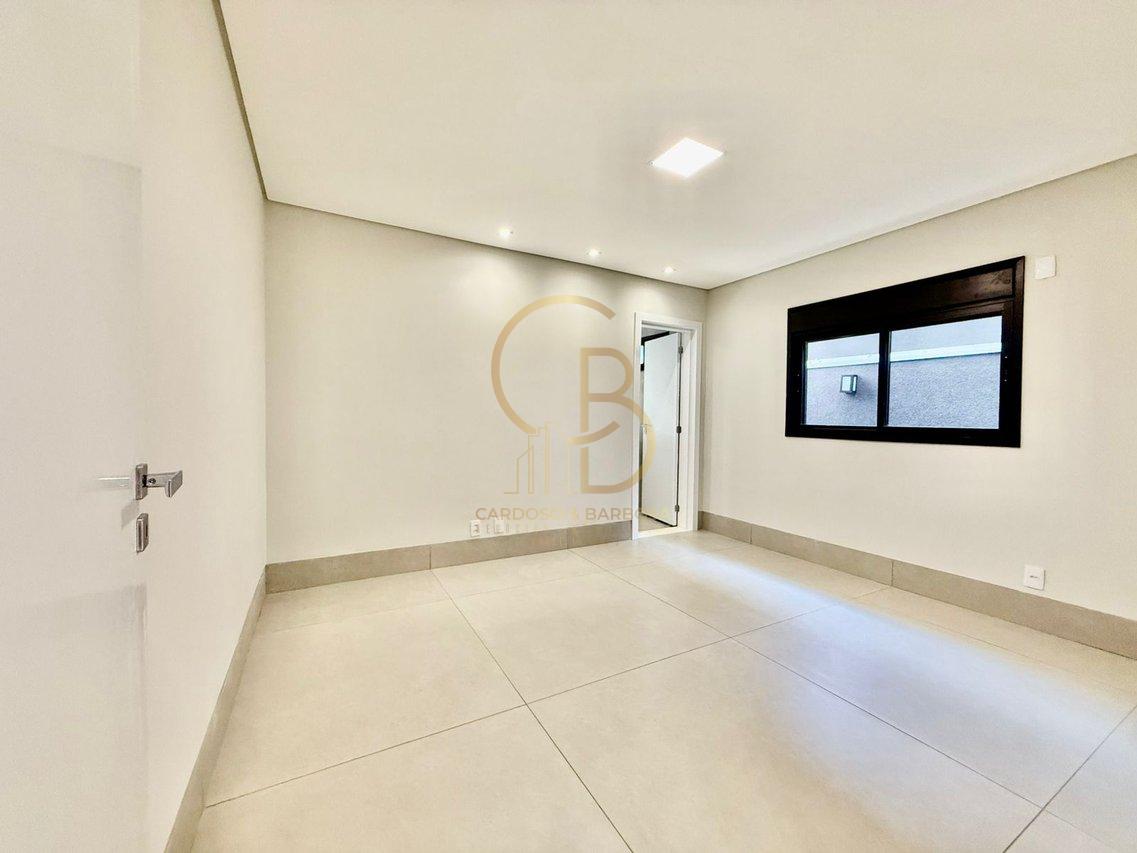 LINDO SOBRADO NO AlPHAVILLE 4 – 5 SUÍTES, PISCINA, ENERGIA SOLAR E PREPARO PARA ELEVADOR  Campo Grande - 