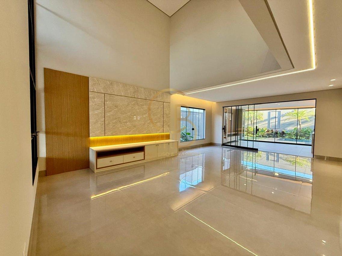SOBRADO E SOFISTICADO COM ELEVADOR E 4 SUÍTES – CONFORTO E ELEGÂNCIA EM CADA DETALHE!  Campo Grande - 