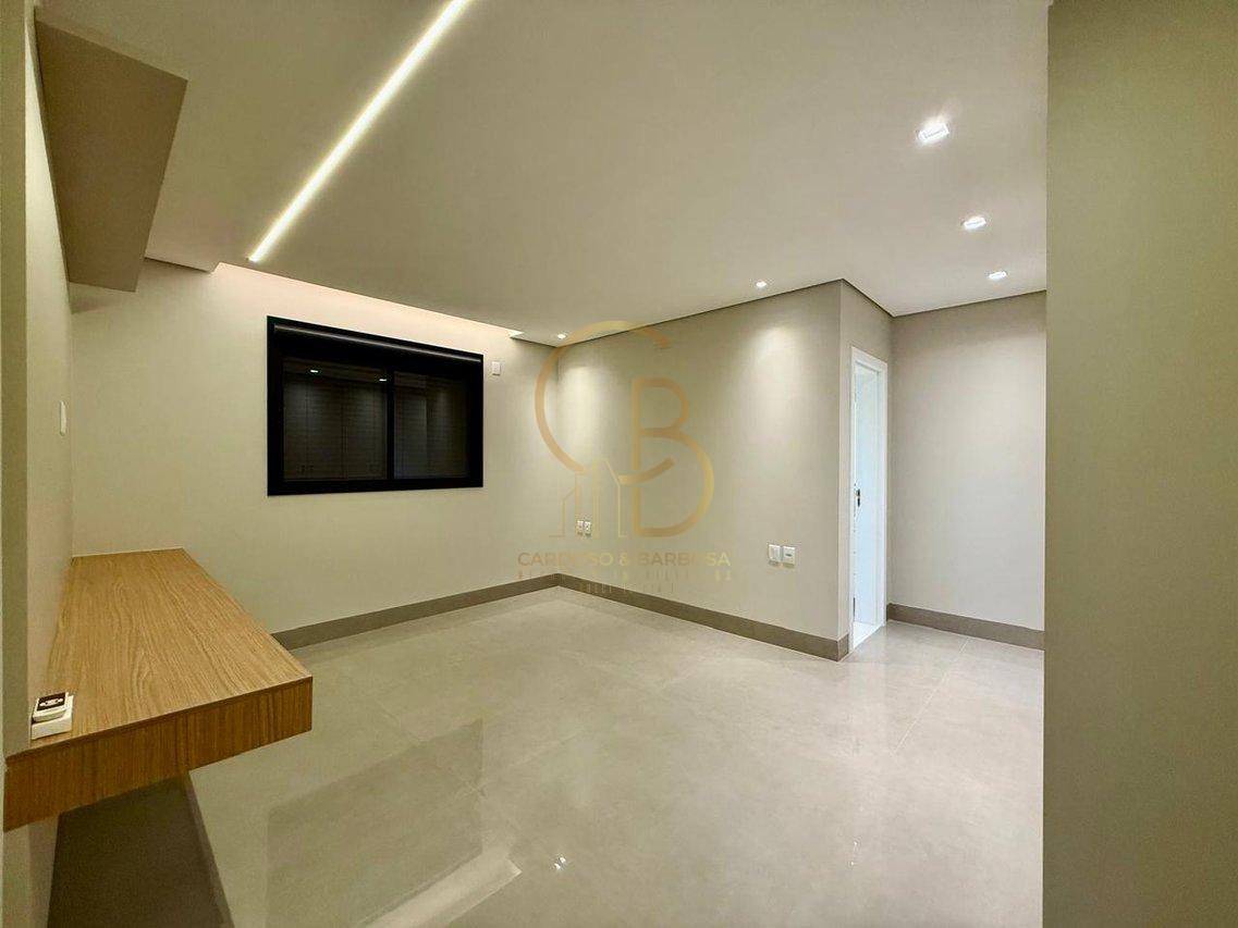 SOBRADO E SOFISTICADO COM ELEVADOR E 4 SUÍTES – CONFORTO E ELEGÂNCIA EM CADA DETALHE!  Campo Grande - 