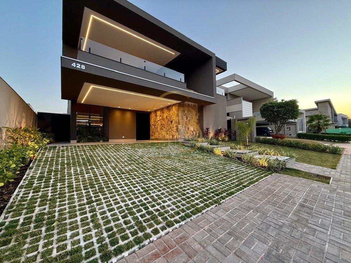 SOBRADO E SOFISTICADO COM ELEVADOR E 4 SUÍTES – CONFORTO E ELEGÂNCIA EM CADA DETALHE!  Campo Grande - 