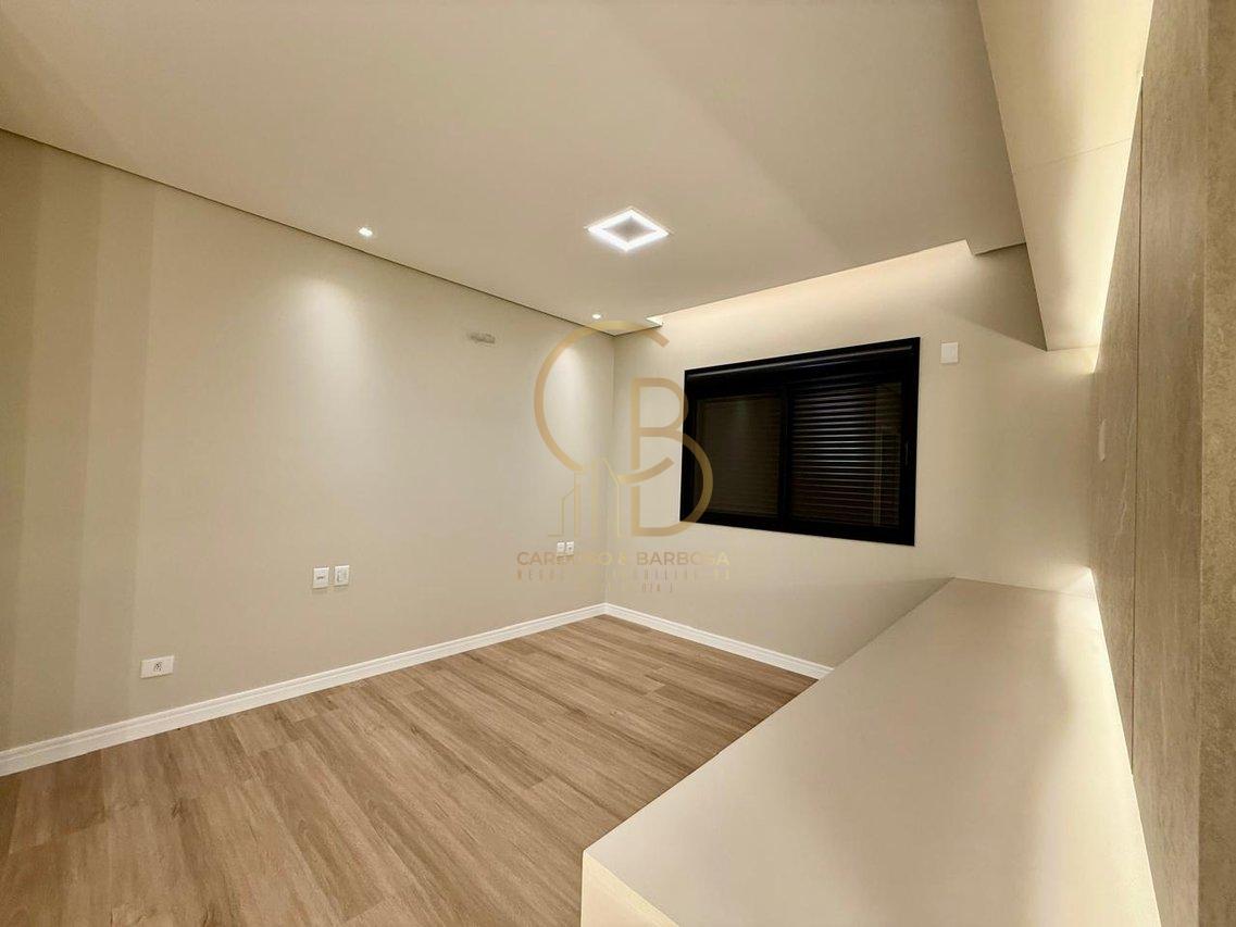 SOBRADO E SOFISTICADO COM ELEVADOR E 4 SUÍTES – CONFORTO E ELEGÂNCIA EM CADA DETALHE!  Campo Grande - 