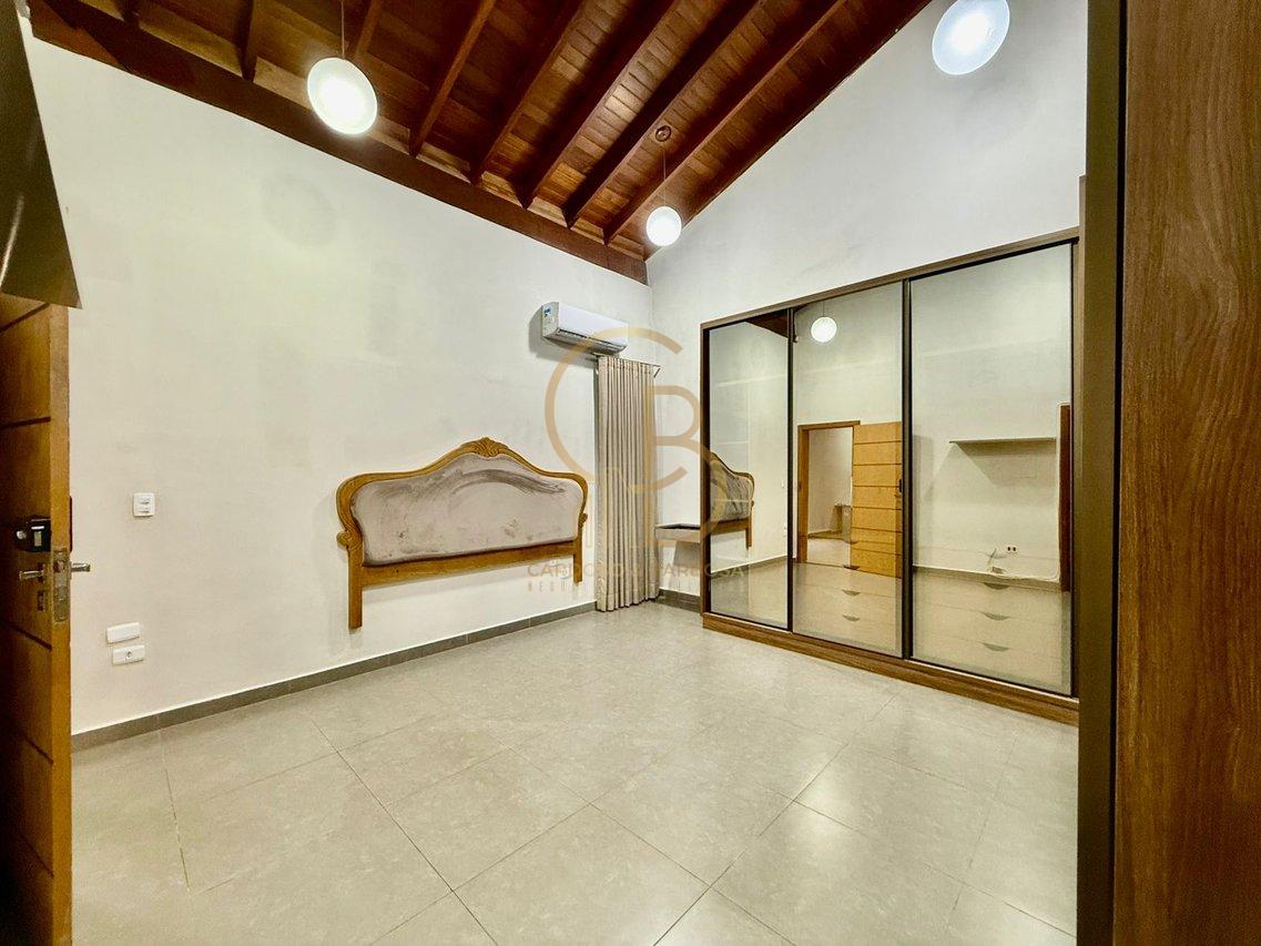 OPORTUNIDADE IMPERDÍVEL NO CARANDÁ BOSQUE – CASA TÉRREA COM ESPAÇO GOURMET E JACUZZI!  Campo Grande - 