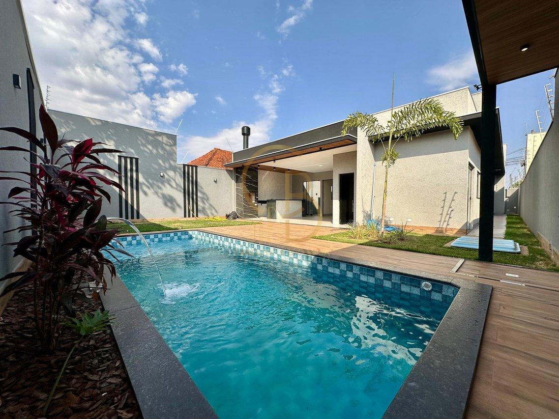 CONFORTO, ESPAÇO E LAZER PRIVATIVO – SEU REFÚGIO NO BAIRRO PIONEIROS!  Campo Grande - 