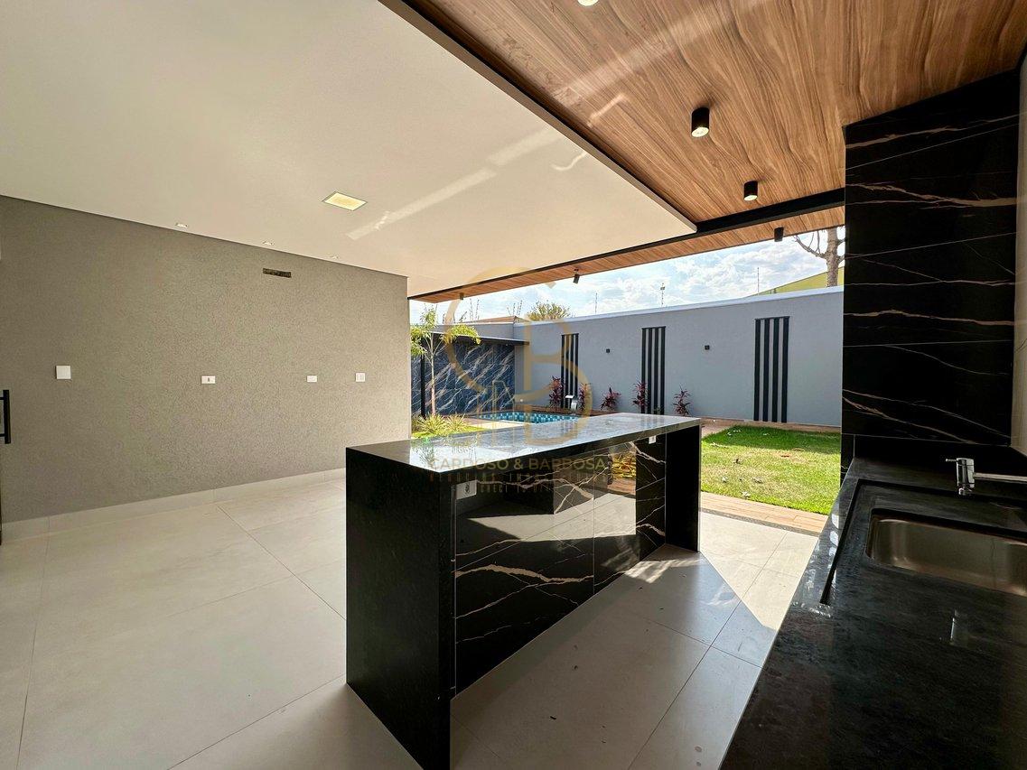 CONFORTO, ESPAÇO E LAZER PRIVATIVO – SEU REFÚGIO NO BAIRRO PIONEIROS!  Campo Grande - 