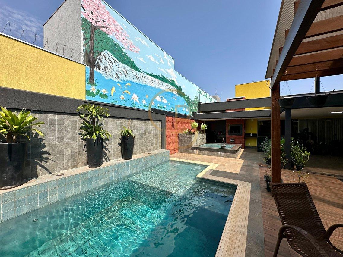 CASA LINDÍSSIMA À VENDA NO RITA VIEIRA – PISCINA E ÁREA GOURMET COMPLETA  Campo Grande - 