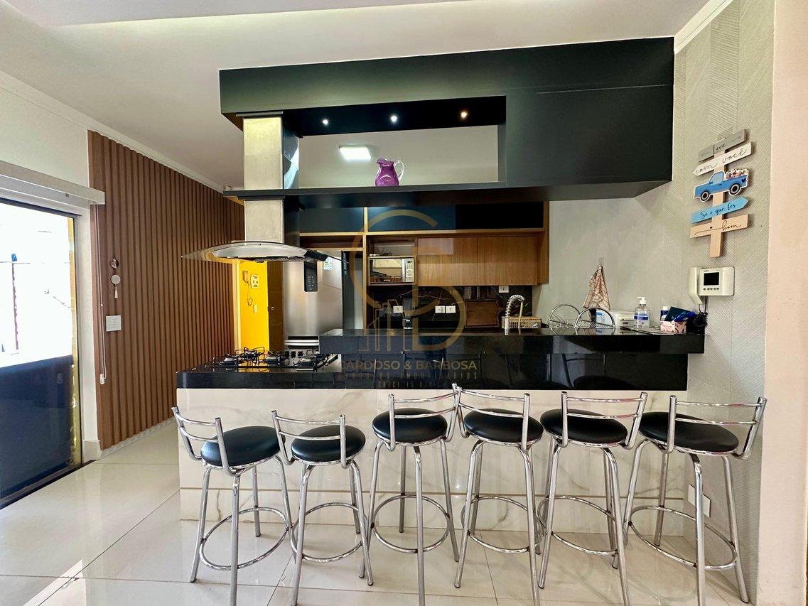 CASA LINDÍSSIMA À VENDA NO RITA VIEIRA – PISCINA E ÁREA GOURMET COMPLETA  Campo Grande - 