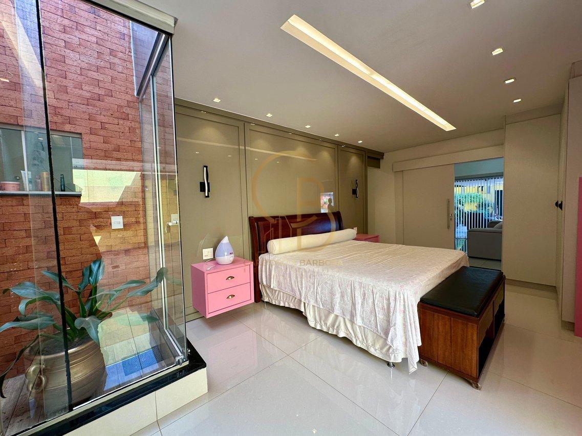 CASA LINDÍSSIMA À VENDA NO RITA VIEIRA – PISCINA E ÁREA GOURMET COMPLETA  Campo Grande - 