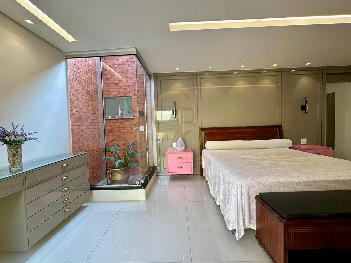 CASA LINDÍSSIMA À VENDA NO RITA VIEIRA – PISCINA E ÁREA GOURMET COMPLETA  Campo Grande - 