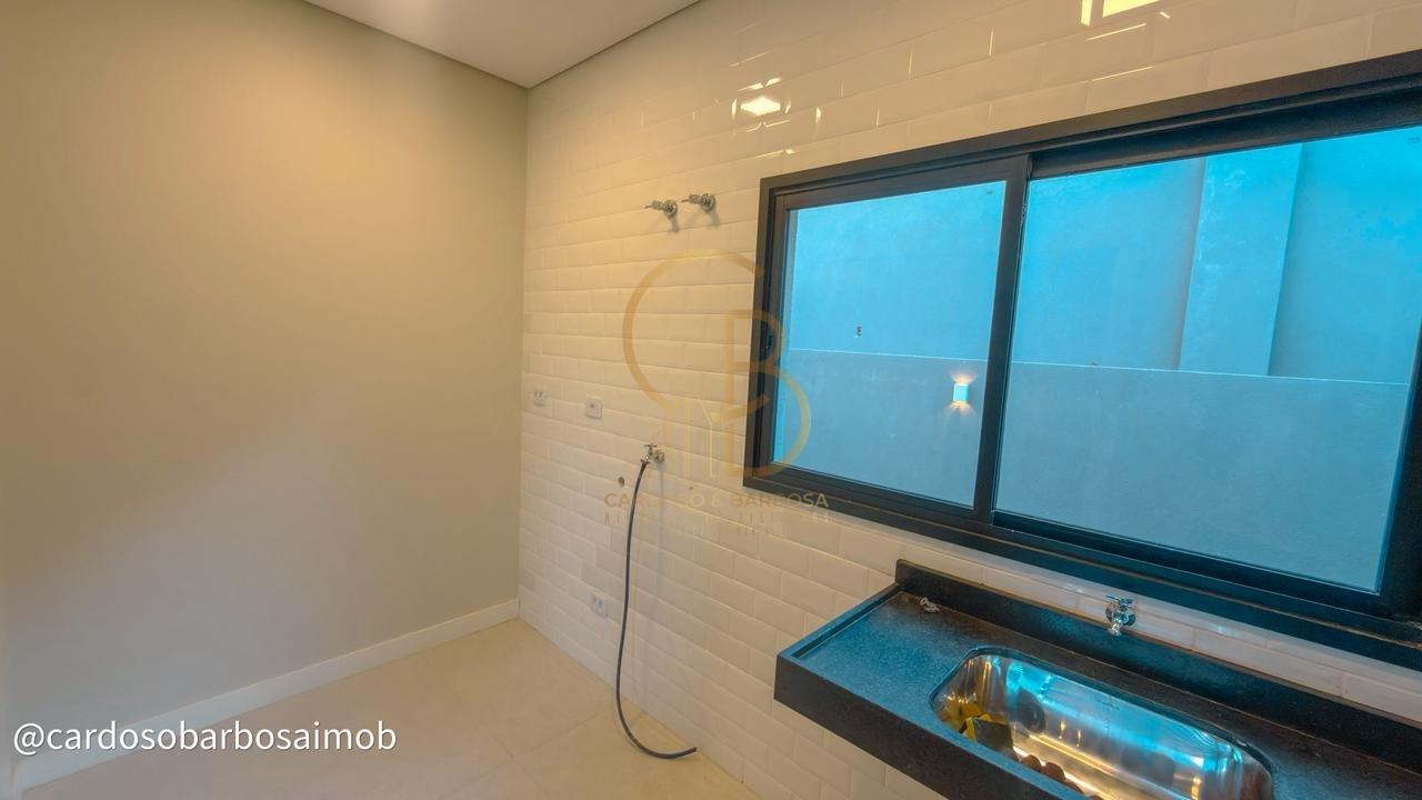 OPORTUNIDADE | Casa T&eacute;rrea no Alphaville 1 &ndash; Pr&oacute;ximo &agrave; Portaria Rua dos Imarés Campo Grande - 