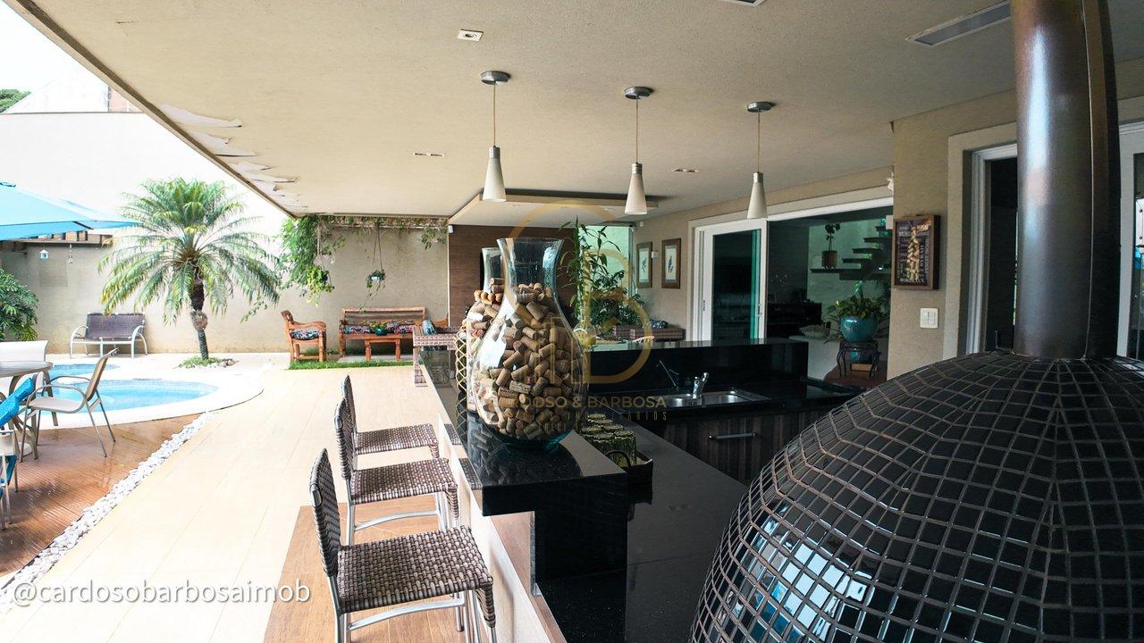 Sobrado de Alto Padrão com 4 Suítes, Piscina Aquecida e Gourmet – Carandá Bosque  Campo Grande - 