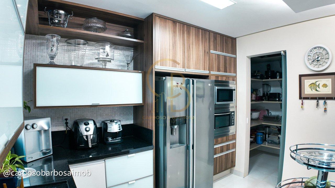 Sobrado de Alto Padrão com 4 Suítes, Piscina Aquecida e Gourmet – Carandá Bosque  Campo Grande - 