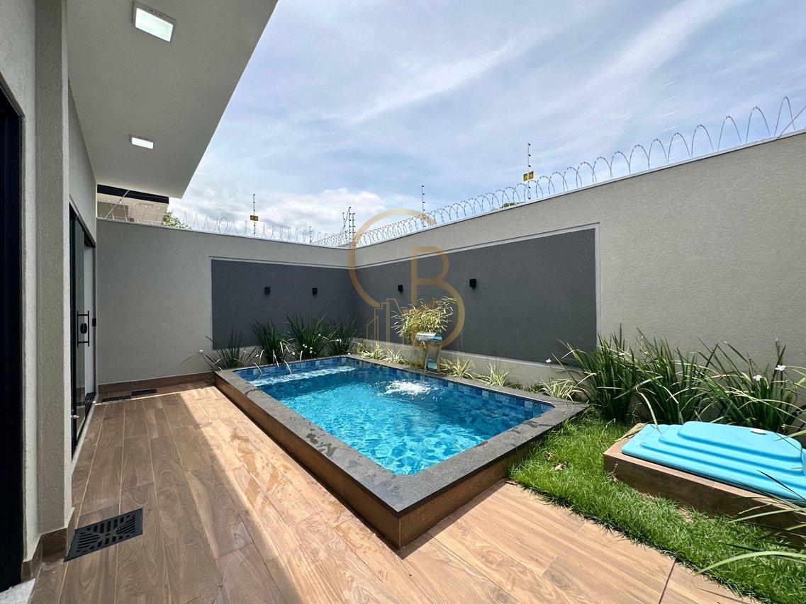 CASA MODERNA &Agrave; VENDA NO RITA VIEIRA COM 3 SU&Iacute;TES E PISCINA AQUECIDA!  Campo Grande - 