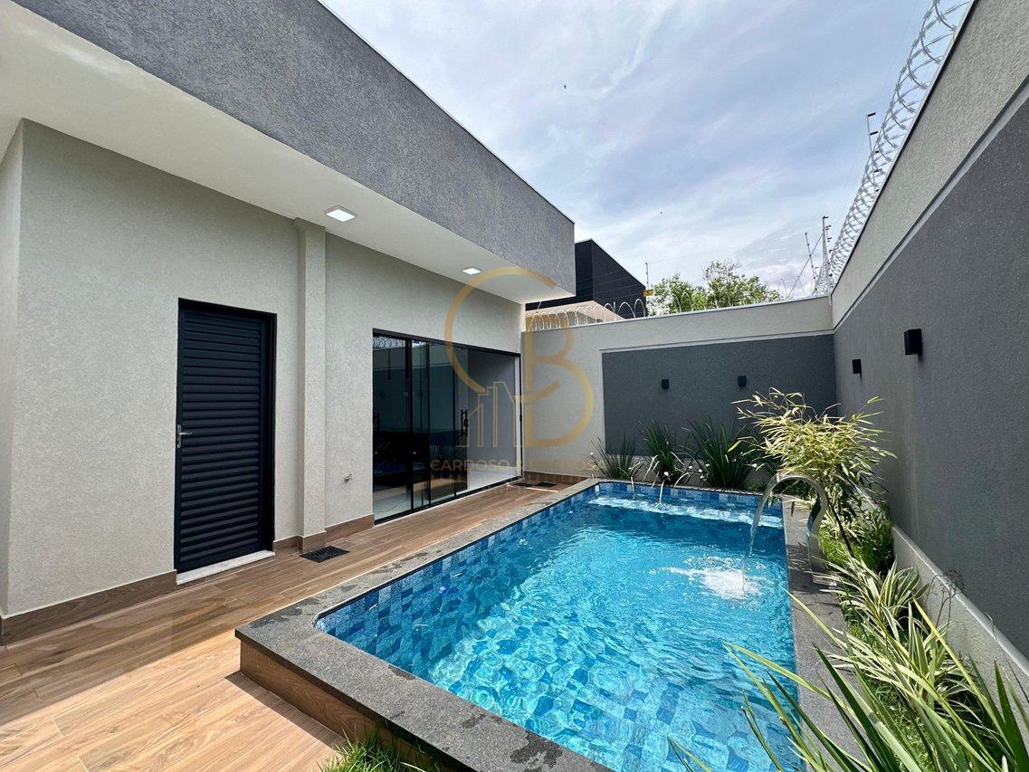 CASA MODERNA &Agrave; VENDA NO RITA VIEIRA COM 3 SU&Iacute;TES E PISCINA AQUECIDA!  Campo Grande - 