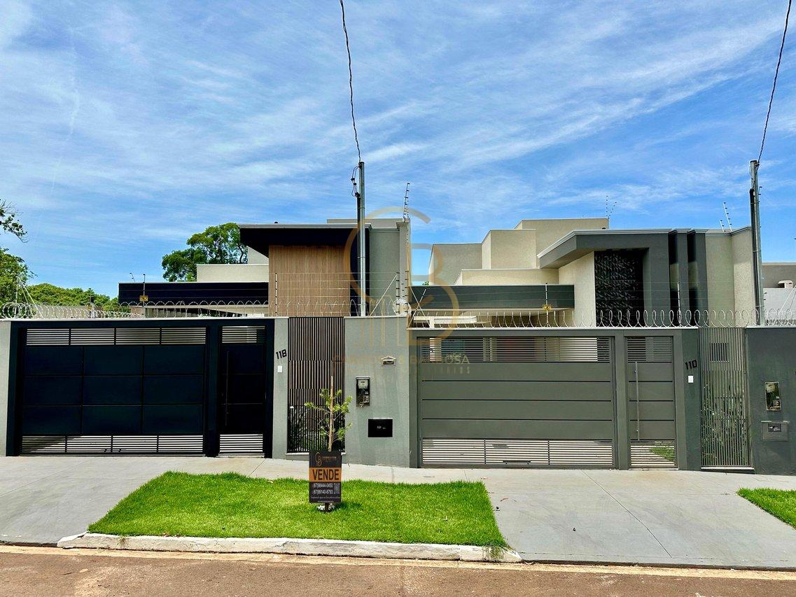 CASA MODERNA &Agrave; VENDA NO RITA VIEIRA COM 3 SU&Iacute;TES E PISCINA AQUECIDA!  Campo Grande - 