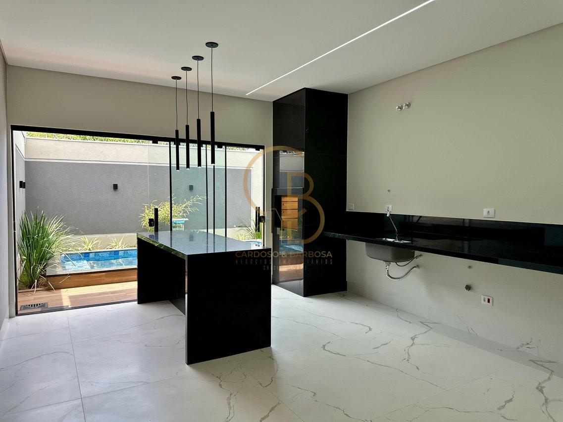 CASA MODERNA &Agrave; VENDA NO RITA VIEIRA COM 3 SU&Iacute;TES E PISCINA AQUECIDA!  Campo Grande - 