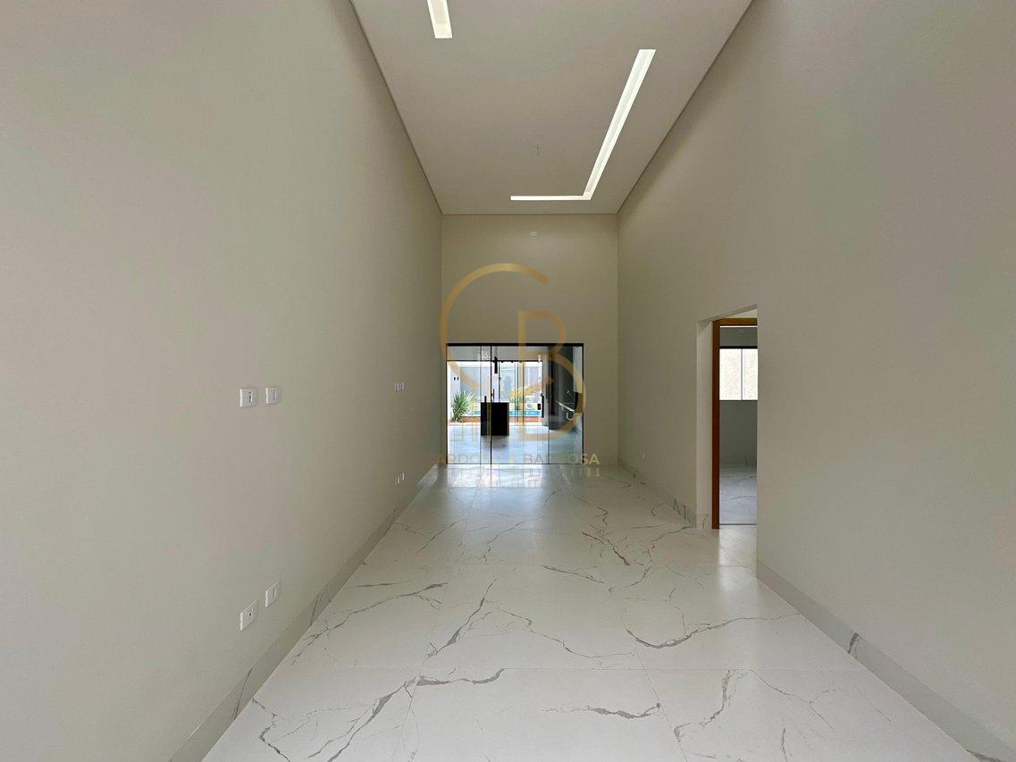 CASA MODERNA &Agrave; VENDA NO RITA VIEIRA COM 3 SU&Iacute;TES E PISCINA AQUECIDA!  Campo Grande - 