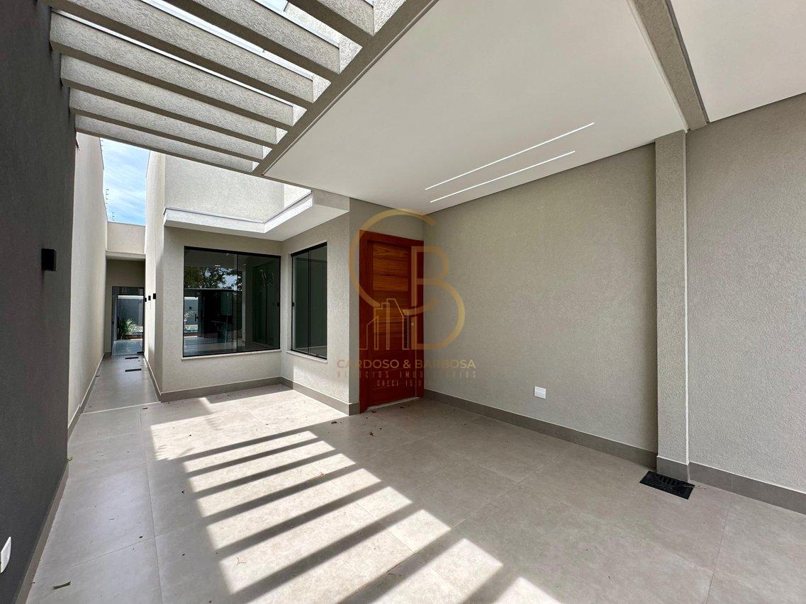 CASA MODERNA &Agrave; VENDA NO RITA VIEIRA COM 3 SU&Iacute;TES E PISCINA AQUECIDA!  Campo Grande - 