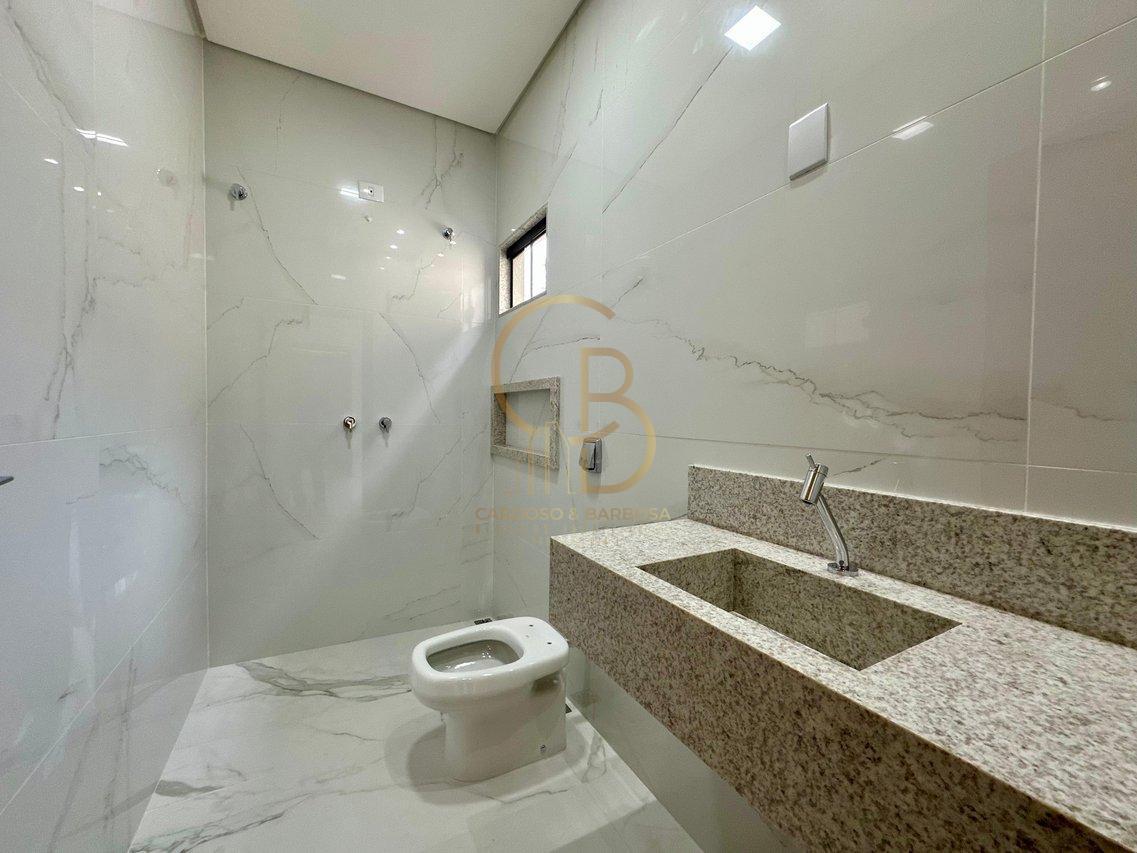 CASA MODERNA &Agrave; VENDA NO RITA VIEIRA COM 3 SU&Iacute;TES E PISCINA AQUECIDA!  Campo Grande - 