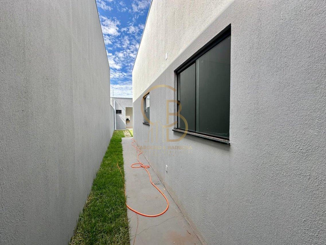 CASA ACONCHEGANTE COM 3 DORMIT&Oacute;RIOS E &Aacute;REA GOURMET &ndash; VILA OLINDA  Campo Grande - 