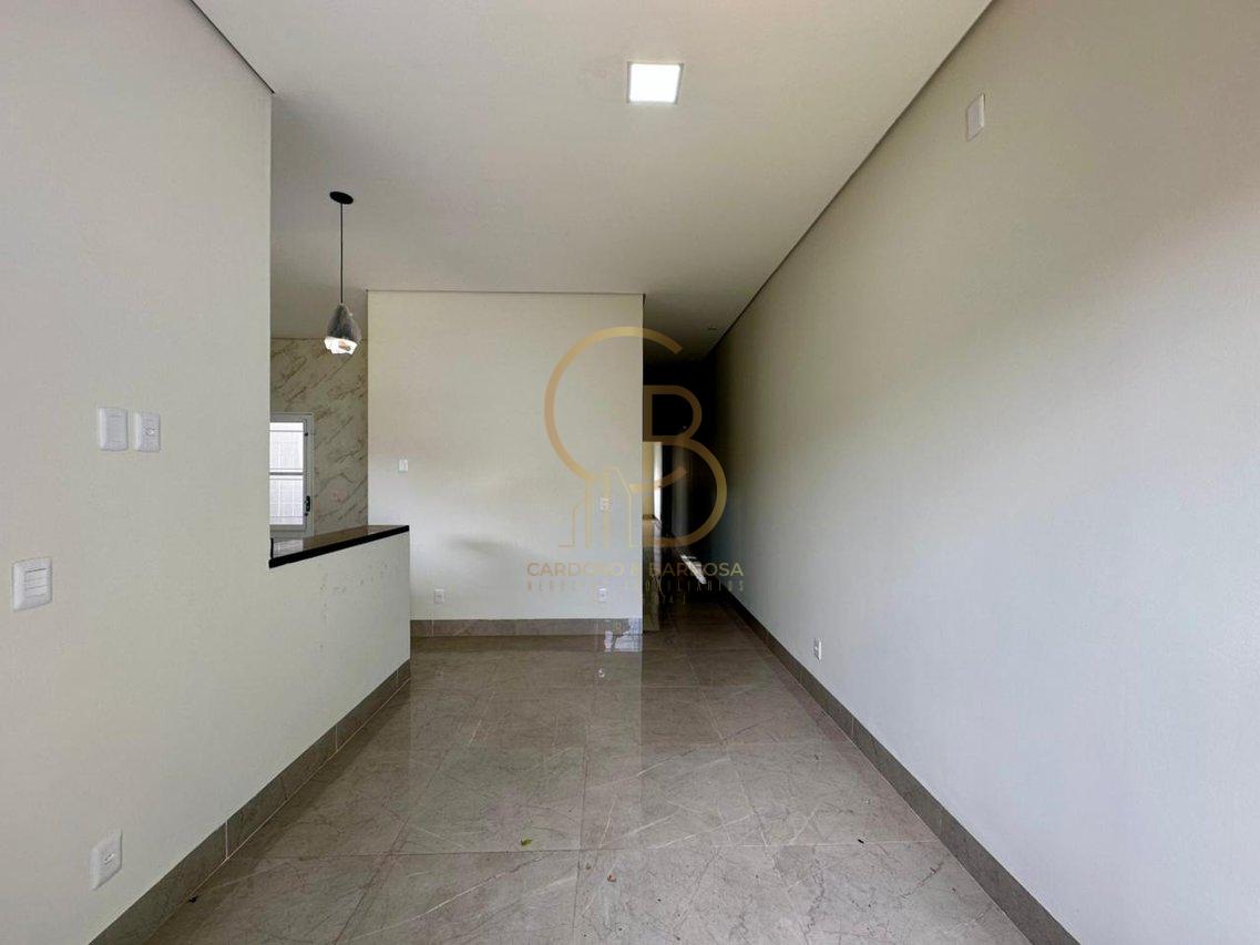 CASA ACONCHEGANTE COM 3 DORMIT&Oacute;RIOS E &Aacute;REA GOURMET &ndash; VILA OLINDA  Campo Grande - 