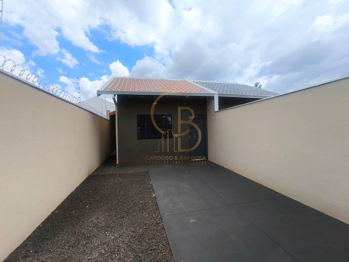 CASA ACONCHEGANTE COM QUINTAL NO JARDIM BOTAFOGO  Campo Grande - 