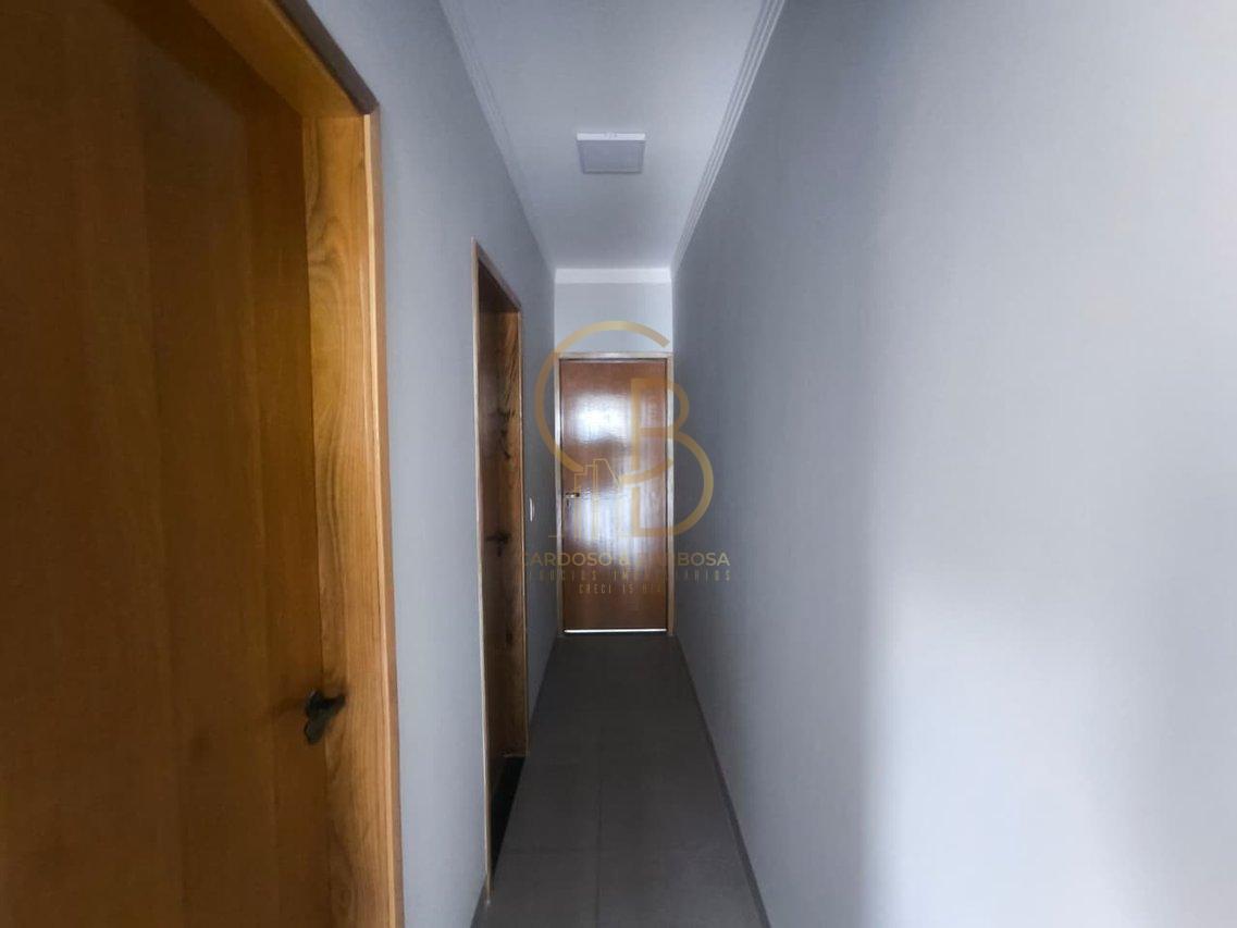 CASA ACONCHEGANTE COM QUINTAL NO JARDIM BOTAFOGO  Campo Grande - 