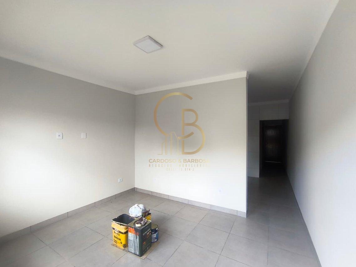 CASA ACONCHEGANTE COM QUINTAL NO JARDIM BOTAFOGO  Campo Grande - 