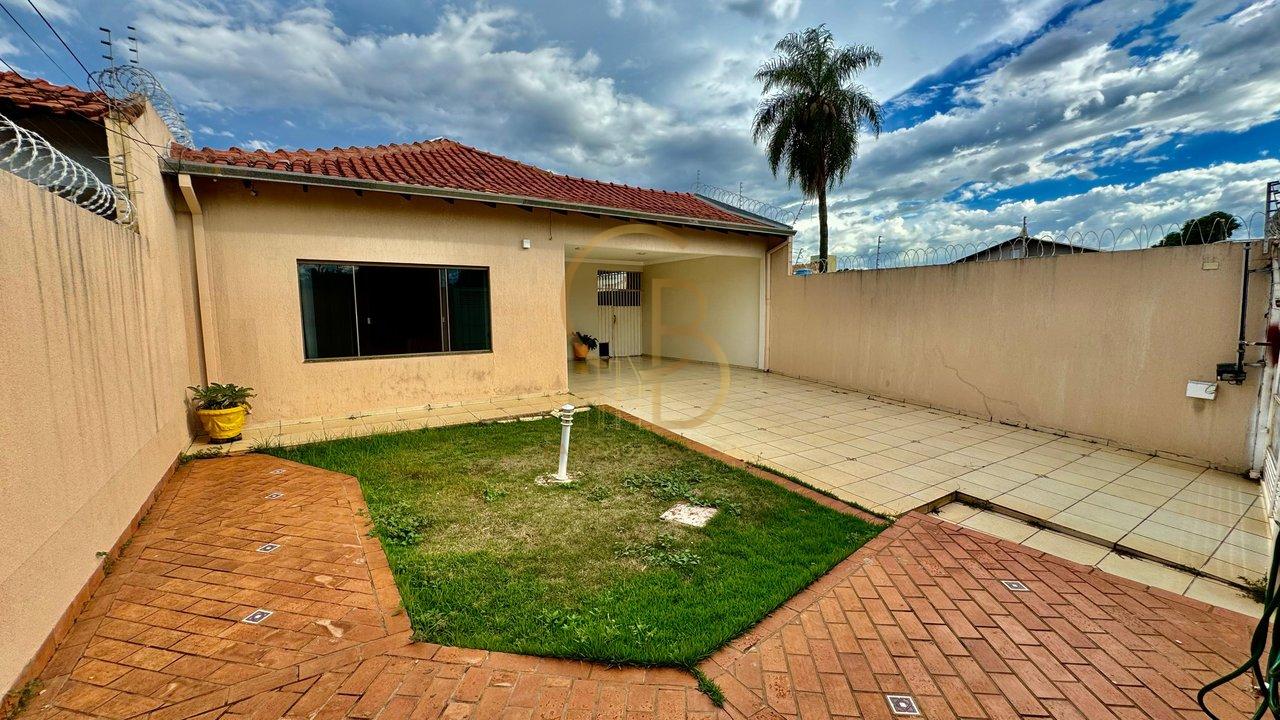 Casa T&eacute;rrea &agrave; Venda na Vila Taveir&oacute;polis &ndash; Campo Grande/MS Avenida Tiradentes Campo Grande - 