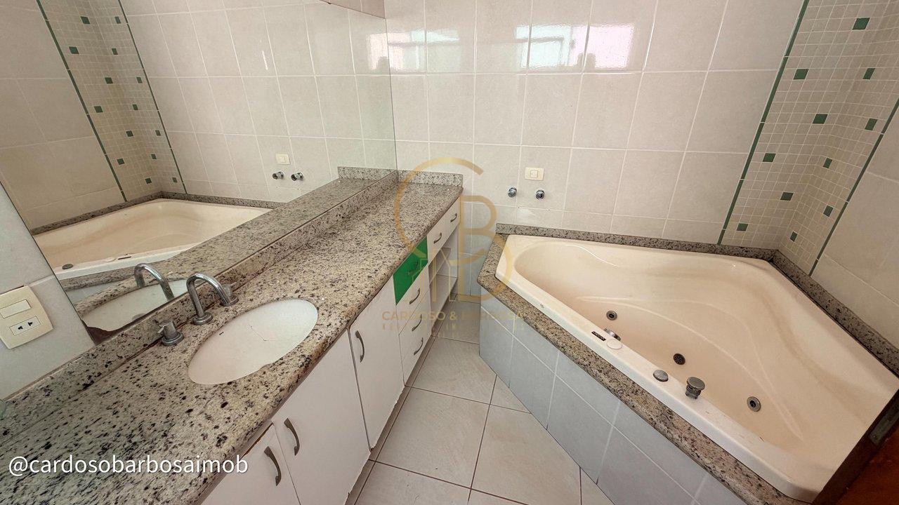 ALUGA-SE | Casa T&eacute;rrea Espa&ccedil;osa no Bairro Leblon &ndash; Ideal para Fam&iacute;lias Rua Felipe Calarge Campo Grande - 