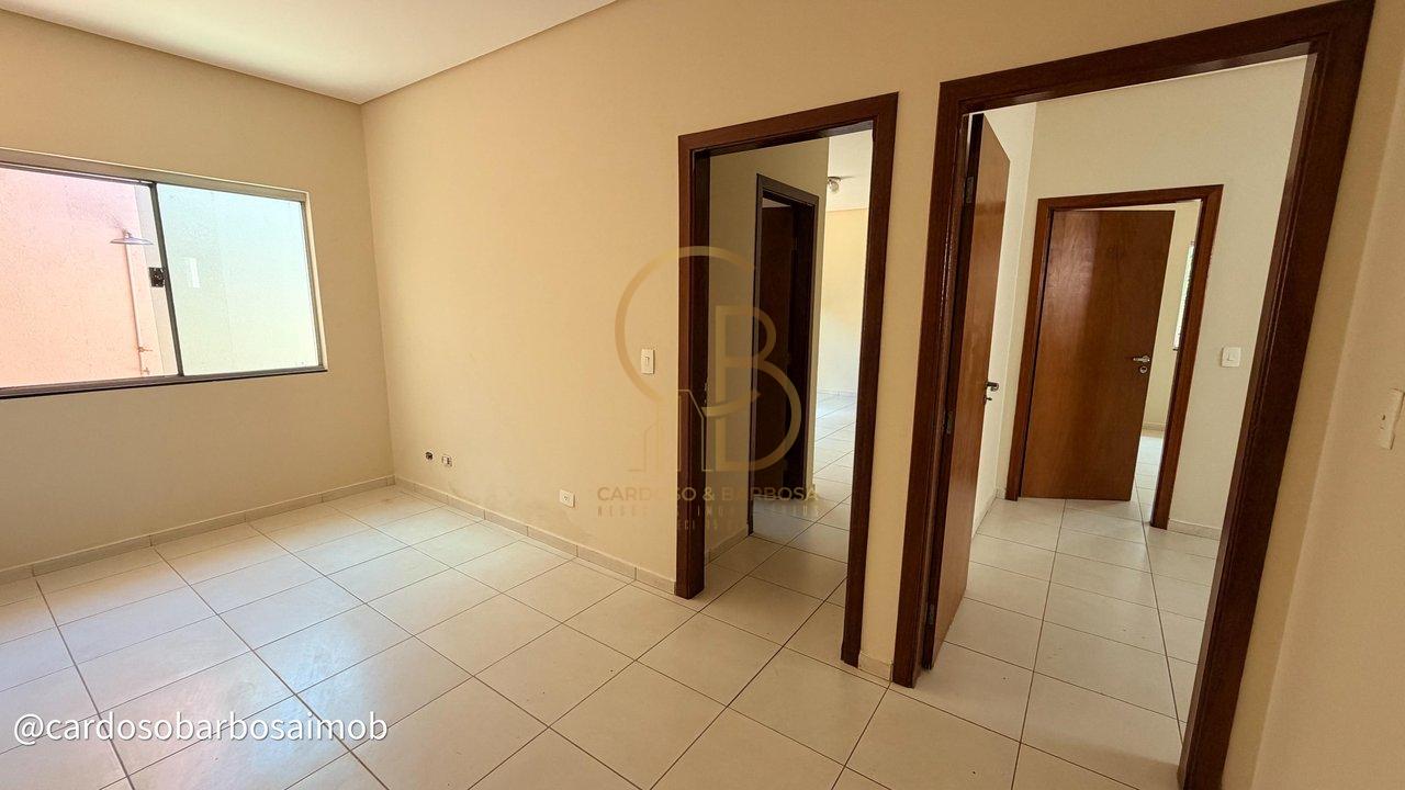 ALUGA-SE | Casa T&eacute;rrea Espa&ccedil;osa no Bairro Leblon &ndash; Ideal para Fam&iacute;lias Rua Felipe Calarge Campo Grande - 