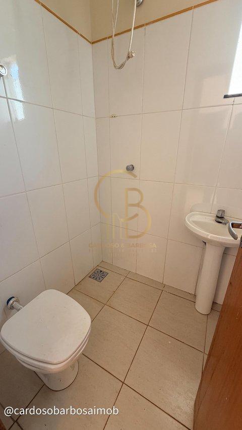 ALUGA-SE | Casa T&eacute;rrea Espa&ccedil;osa no Bairro Leblon &ndash; Ideal para Fam&iacute;lias Rua Felipe Calarge Campo Grande - 